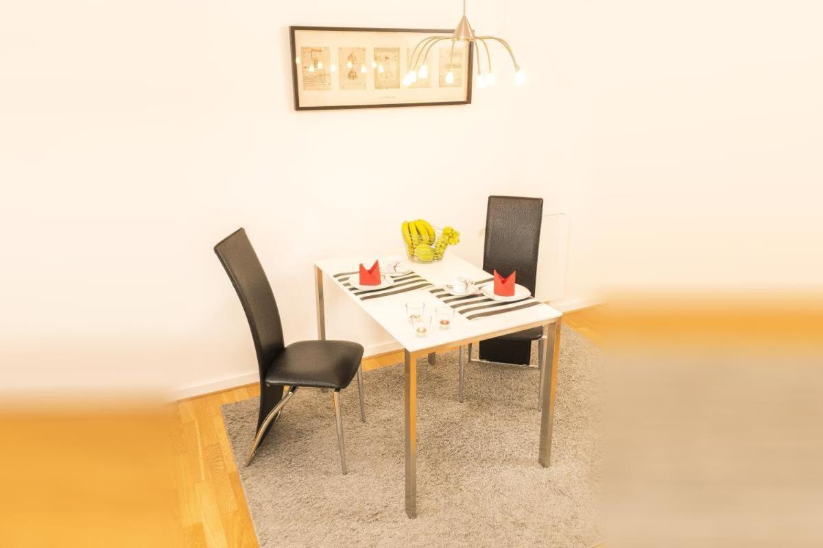 Residenz/Eric Apartment Росток Екстериор снимка